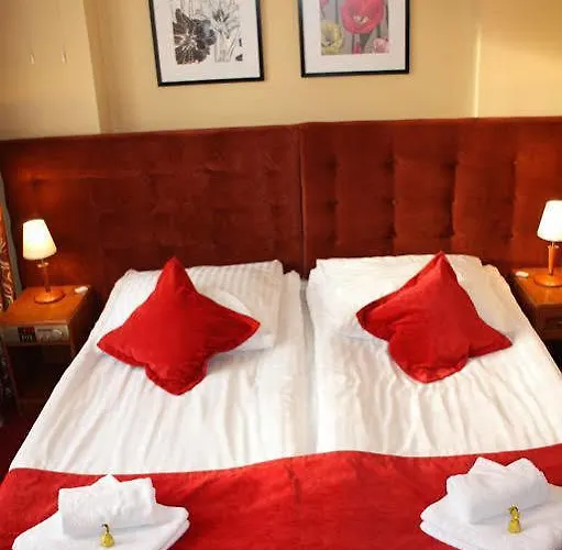 לינה וארוחת בוקר Classic קרפאז'